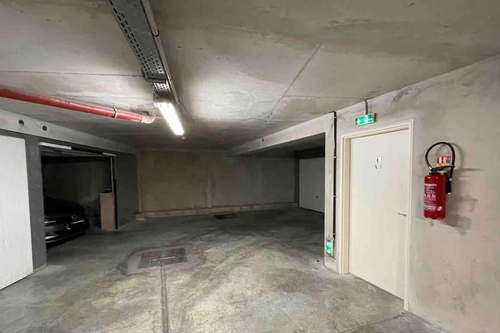 Centre De - 2 Pieces - Garage * Cannes